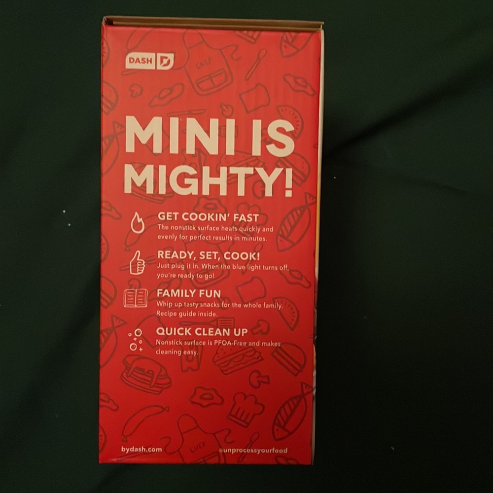 Mini Waffle Maker - Picture 2 of 3
